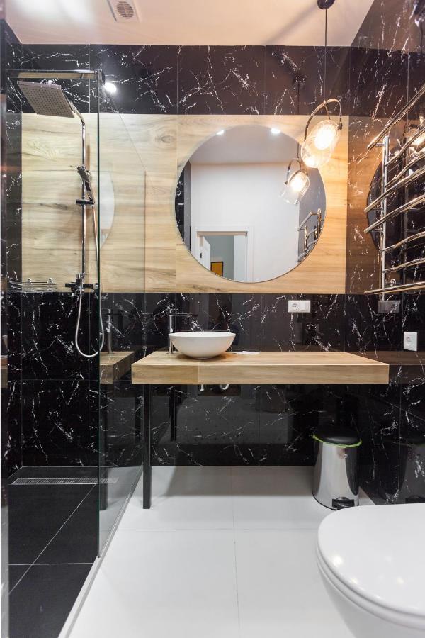 Leogrand Apartments On Khmelnytskoho 11 Lwów Zewnętrze zdjęcie