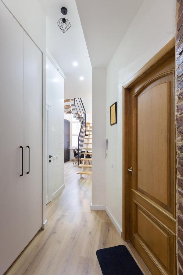 Leogrand Apartments On Khmelnytskoho 11 Lwów Zewnętrze zdjęcie