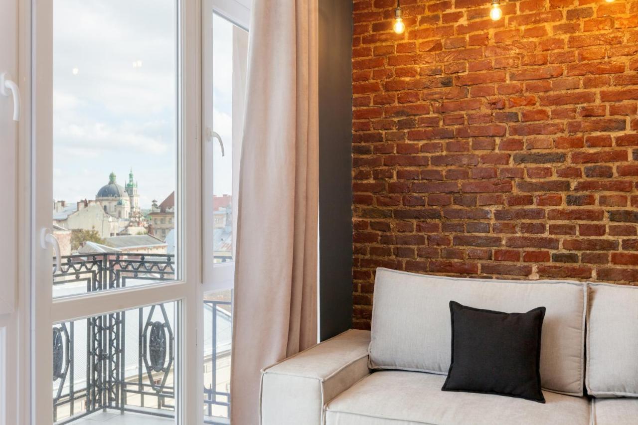 Leogrand Apartments On Khmelnytskoho 11 Lwów Zewnętrze zdjęcie