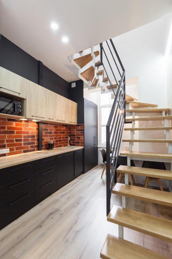 Leogrand Apartments On Khmelnytskoho 11 Lwów Zewnętrze zdjęcie